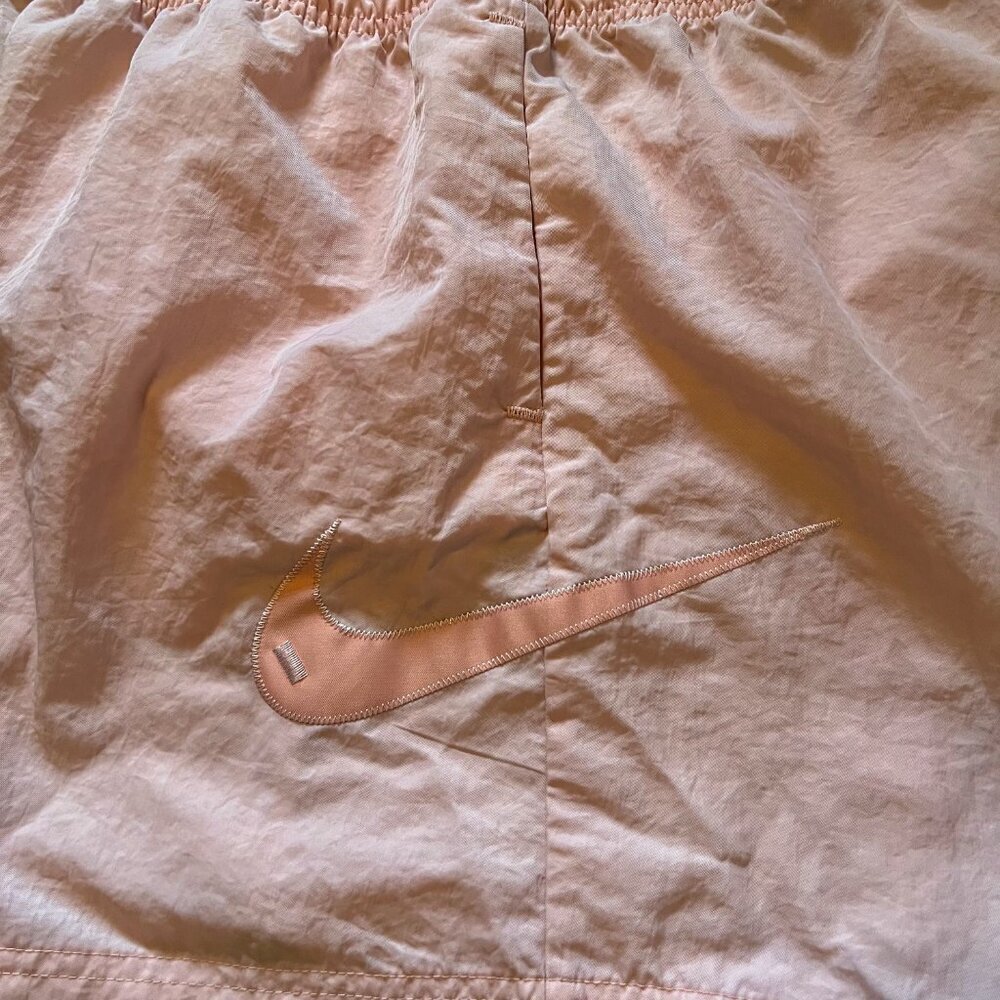 Nike Women's Swoosh Woven Easy Shorts Light Pink Size M - Picture 3 of 5